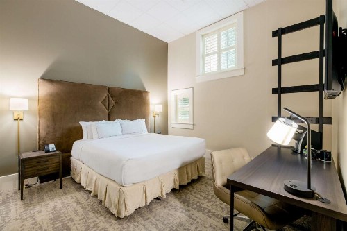 Hotel Florence Tapestry Collection by Hilton - image 15