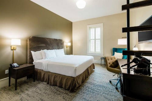 Hotel Florence Tapestry Collection by Hilton - image 22