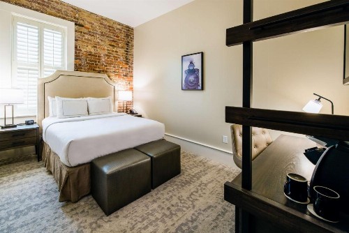 Hotel Florence Tapestry Collection by Hilton - image 35