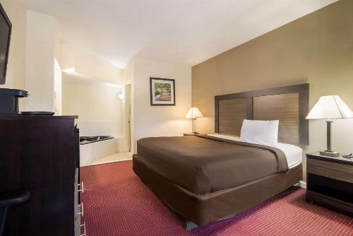 Suburban Extended Stay Hotel Florence - image 19