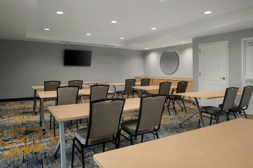 TownePlace Suites by Marriott Florence - image 27