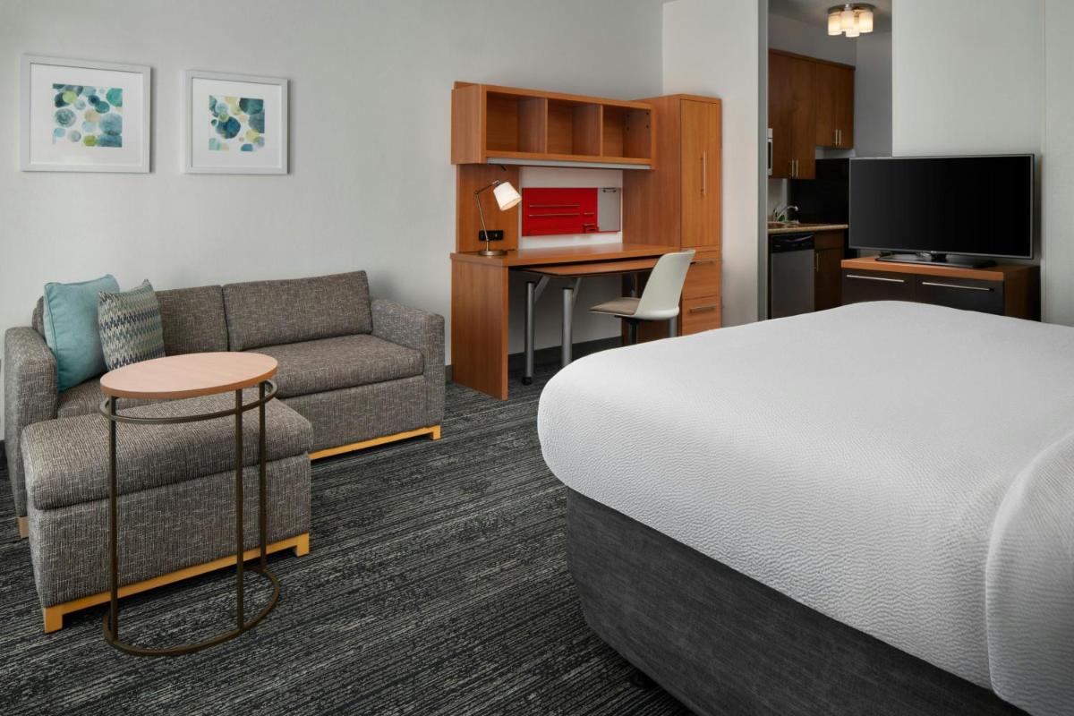 TownePlace Suites by Marriott Florence - image 5