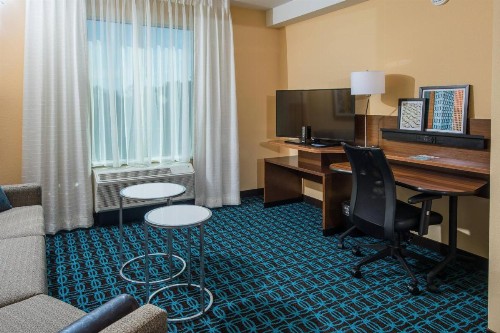 Fairfield Inn & Suites by Marriott Florence I-20 - image 12