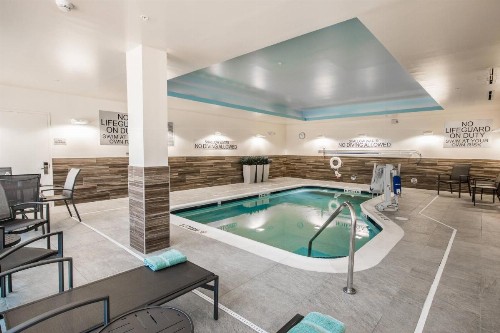 Fairfield Inn & Suites by Marriott Florence I-20 - image 13
