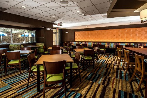 Fairfield Inn & Suites by Marriott Florence I-20 - image 20
