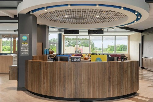 Tru By Hilton Florence I-95 - image 21