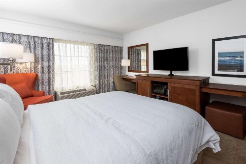 Hampton Inn & Suites Florence Center - image 18