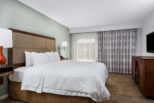 Hampton Inn & Suites Florence Center - image 20