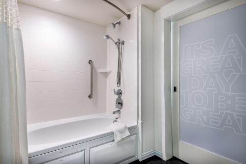Hampton Inn & Suites Florence Center - image 23