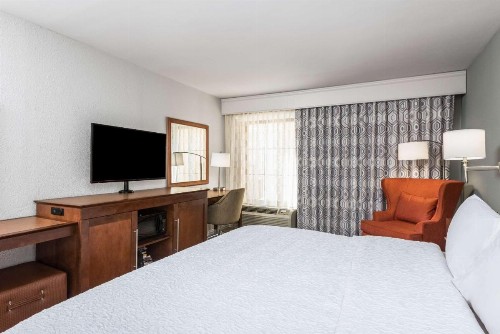 Hampton Inn & Suites Florence Center - image 27