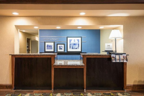 Hampton Inn & Suites Florence Center - image 3
