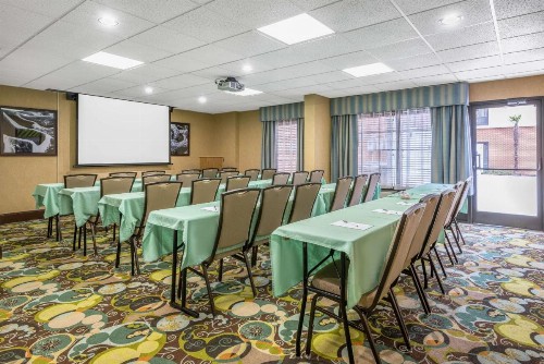 Hampton Inn & Suites Florence Center - image 35