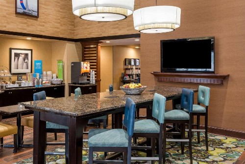 Hampton Inn & Suites Florence Center - image 7