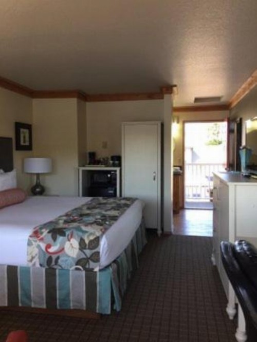 River House Inn - image 10