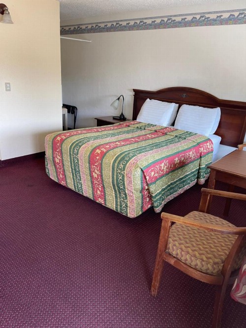 Villa West Motel - image 5