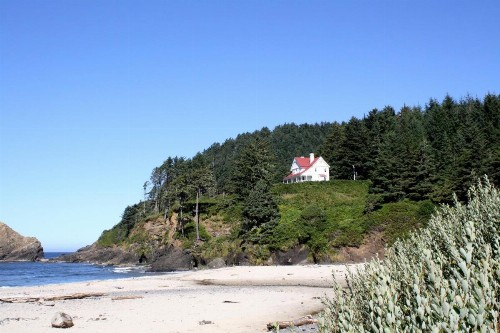 Lighthouse Inn - image 18