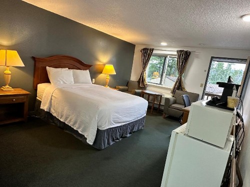 Florence Economy Inn - image 30
