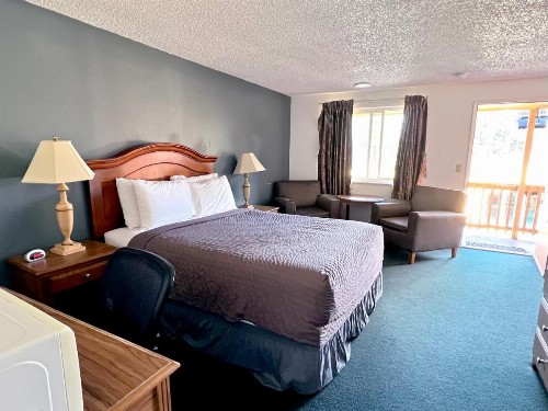 Florence Economy Inn - image 35
