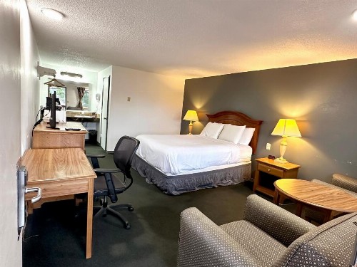 Florence Economy Inn - image 4