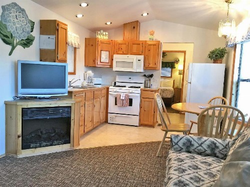 Park Motel and Cabins - image 42