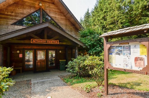 South Jetty Camping Resort Cabin 2 - image 10