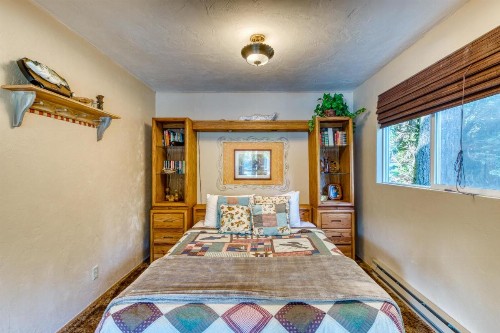 Rustic Retreat on Mercer Lake - image 11