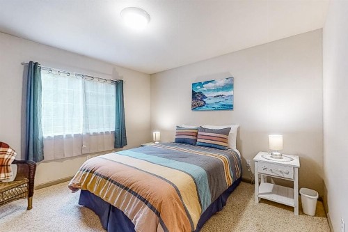 Mercer Creek Hideaway - image 9