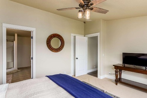 Lake Street Cottage - image 21