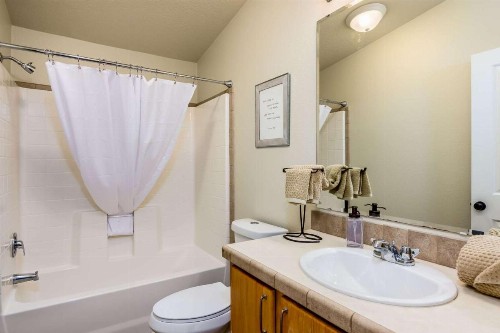 Lake Street Cottage - image 30