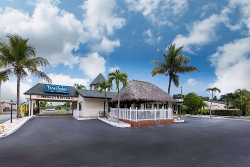 Travelodge by Wyndham Florida City/Homestead/Everglades - image 19