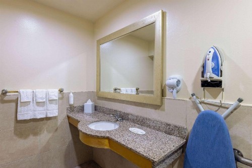 Travelodge by Wyndham Florida City/Homestead/Everglades - image 32