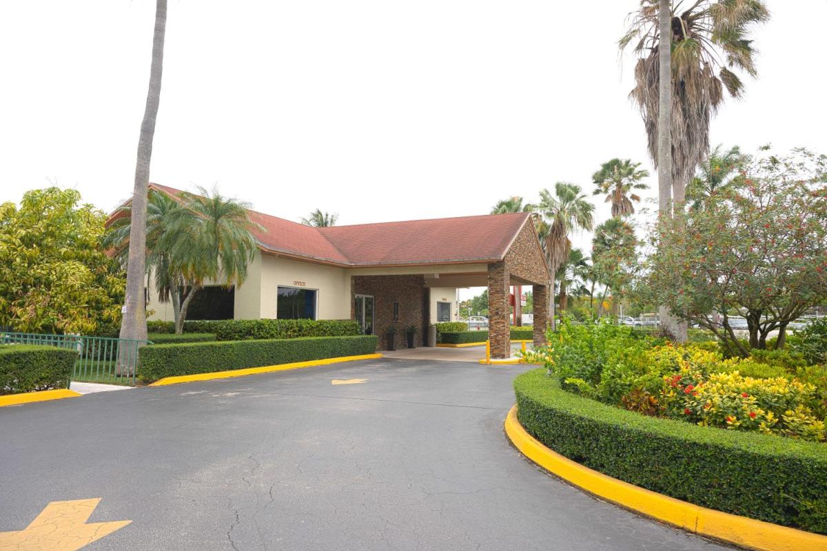 Fairway Inn Florida City Homestead Everglades - image 4