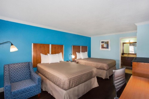 Days Inn by Wyndham Florida City - image 16