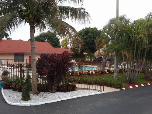 Super 8 by Wyndham Florida City/Homestead/Everglades - image 41