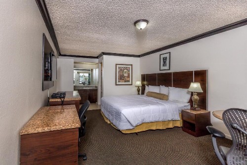 Budget Host Inn Florida City - image 15