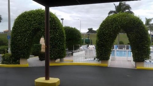 Baymont by Wyndham Florida City - image 12