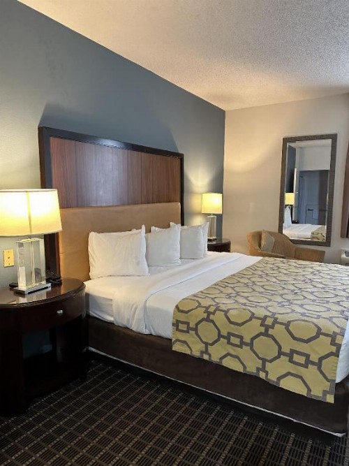 Baymont by Wyndham Florida City - image 27
