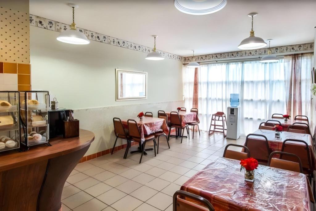 Baymont by Wyndham Florida City - image 3