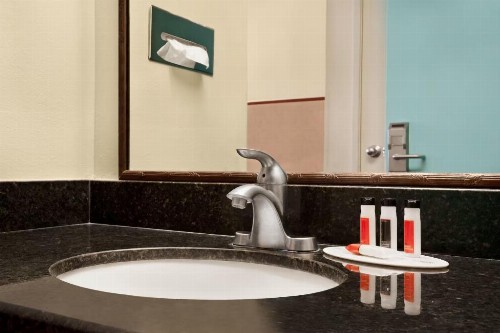 Baymont by Wyndham Florida City - image 30