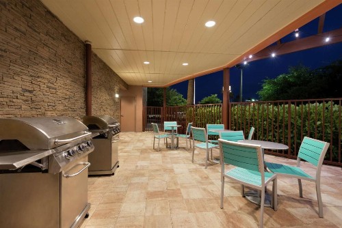 Home2 Suites by Hilton Florida City - image 10