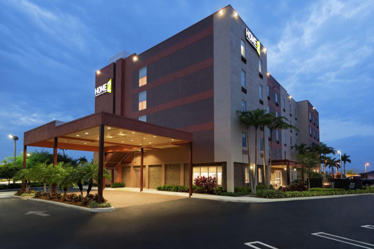 Home2 Suites by Hilton Florida City - image 2