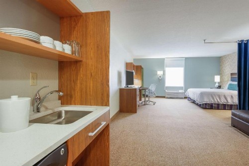 Home2 Suites by Hilton Florida City - image 21