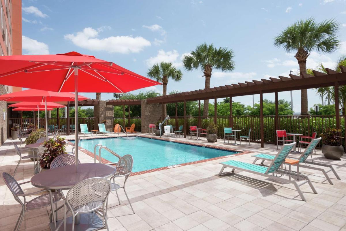 Home2 Suites by Hilton Florida City - image 6