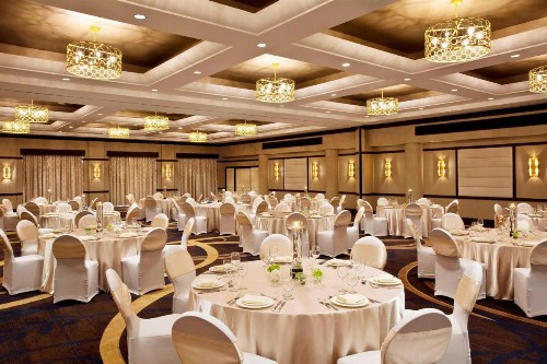 Sheraton LaGuardia East Hotel - image 27
