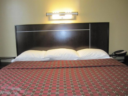 Super Lake Hotel - image 10