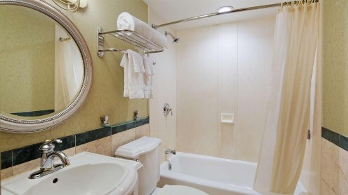 Best Western Queens Court - image 10