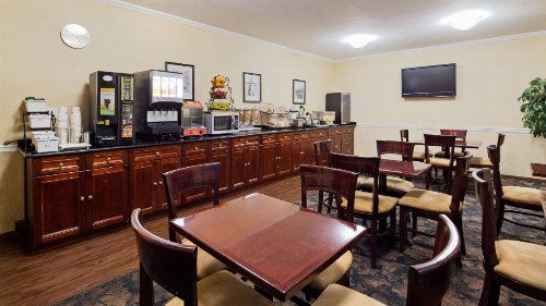 Best Western Queens Court - image 8