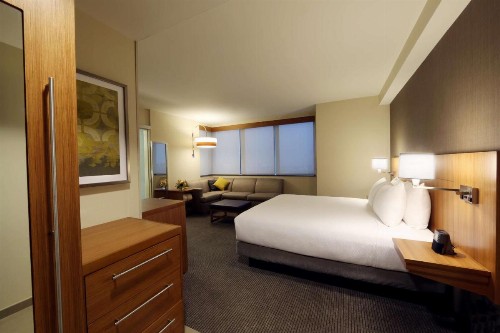 Hyatt Place Flushing/LGA Airport - image 4