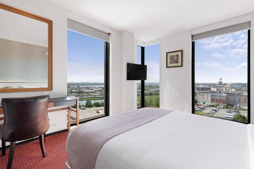 The Parc Hotel - image 2