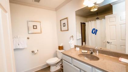 Regatta Inn - Adults Only - image 12